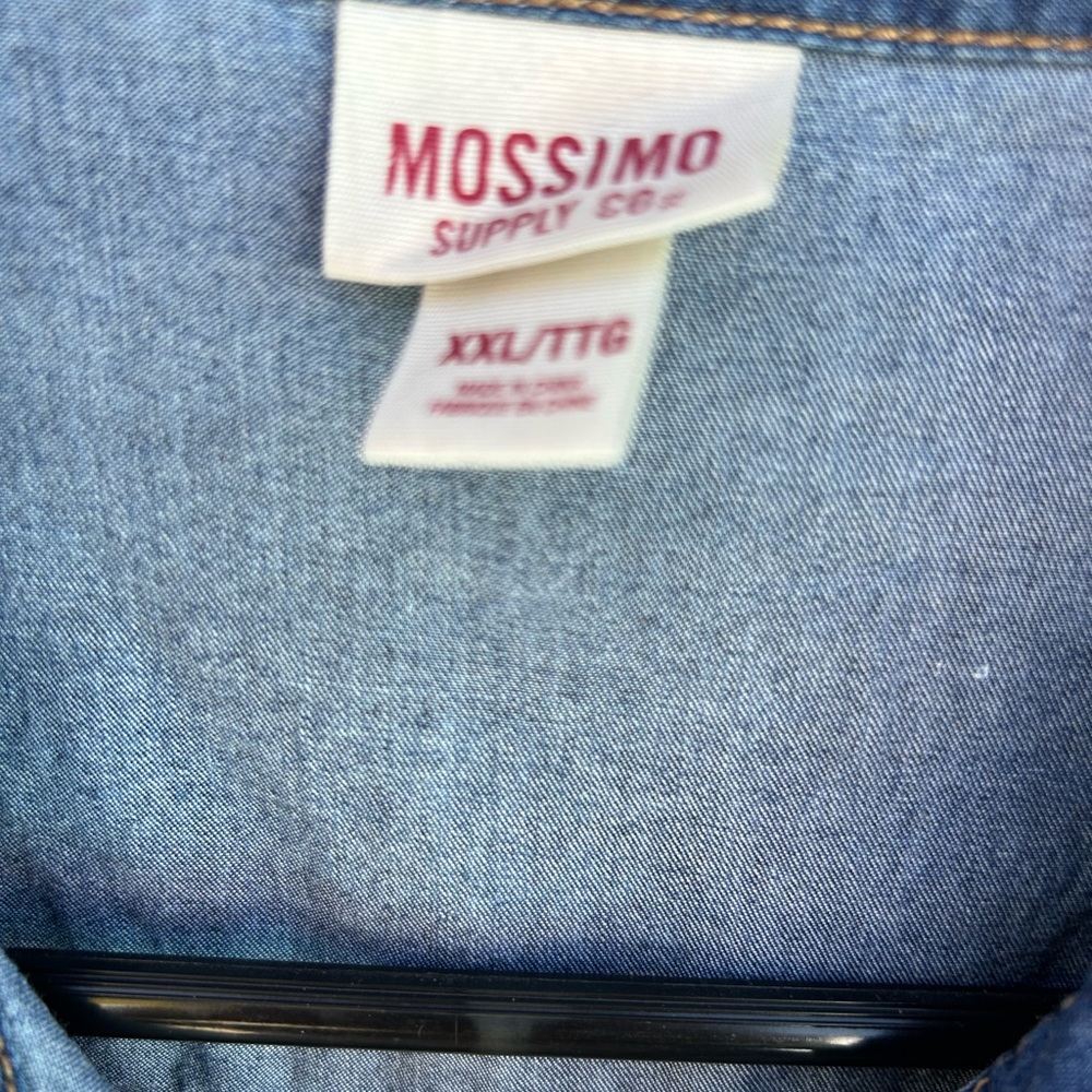 Mossimo - Picture 3 of 4